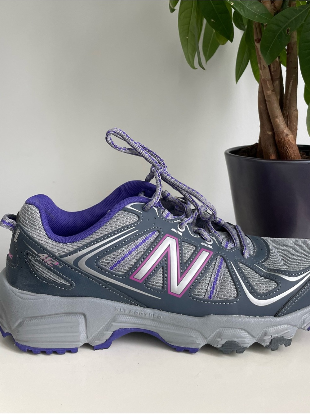 Women Size 10 New Balance 412 All Terrain Trail Running Shoes Gray Purple
